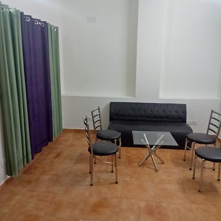 Hotel Nathu Palace นิวเดลี ภายนอก รูปภาพ